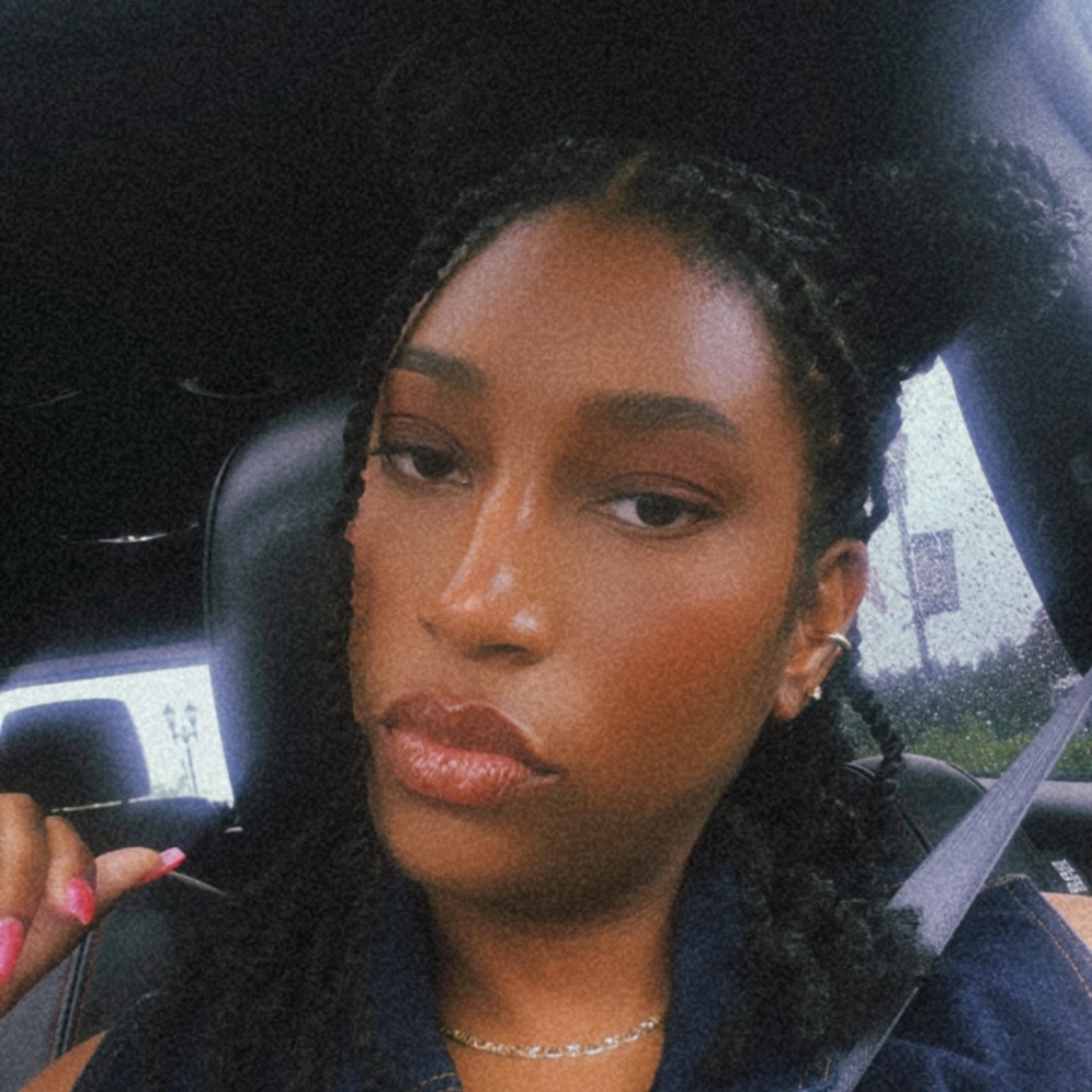 Meet your Posher, Makayla